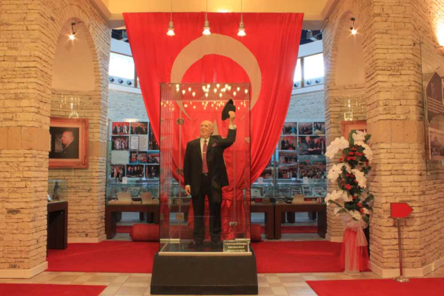 Suleyman Demirel Demokrasi ve Kalkinma Muzesi 3