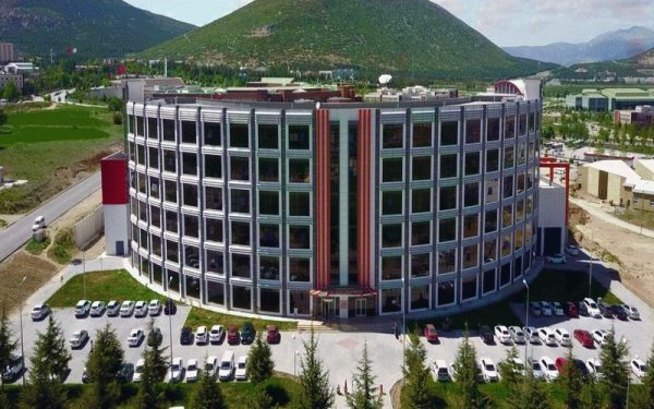 Isparta İlinde Bulunan Üniversiteler